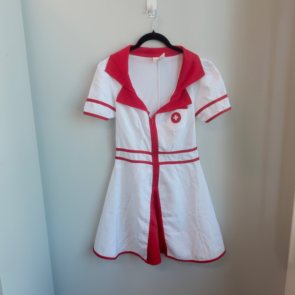 Wonderland Costumes Nurse Dress Womens M White Red Excellent Halloween Cosplay